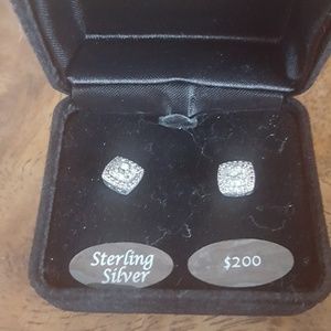 Diamond Cluster Stud Earrings (1/10 ct. t.w.)